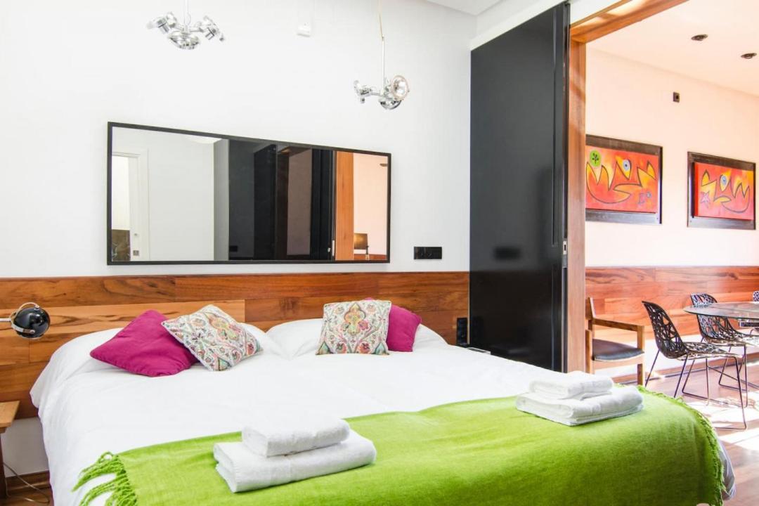 3Bedrooms 2Bathrooms Furnished - Lavapies - Bright Madrid Ngoại thất bức ảnh